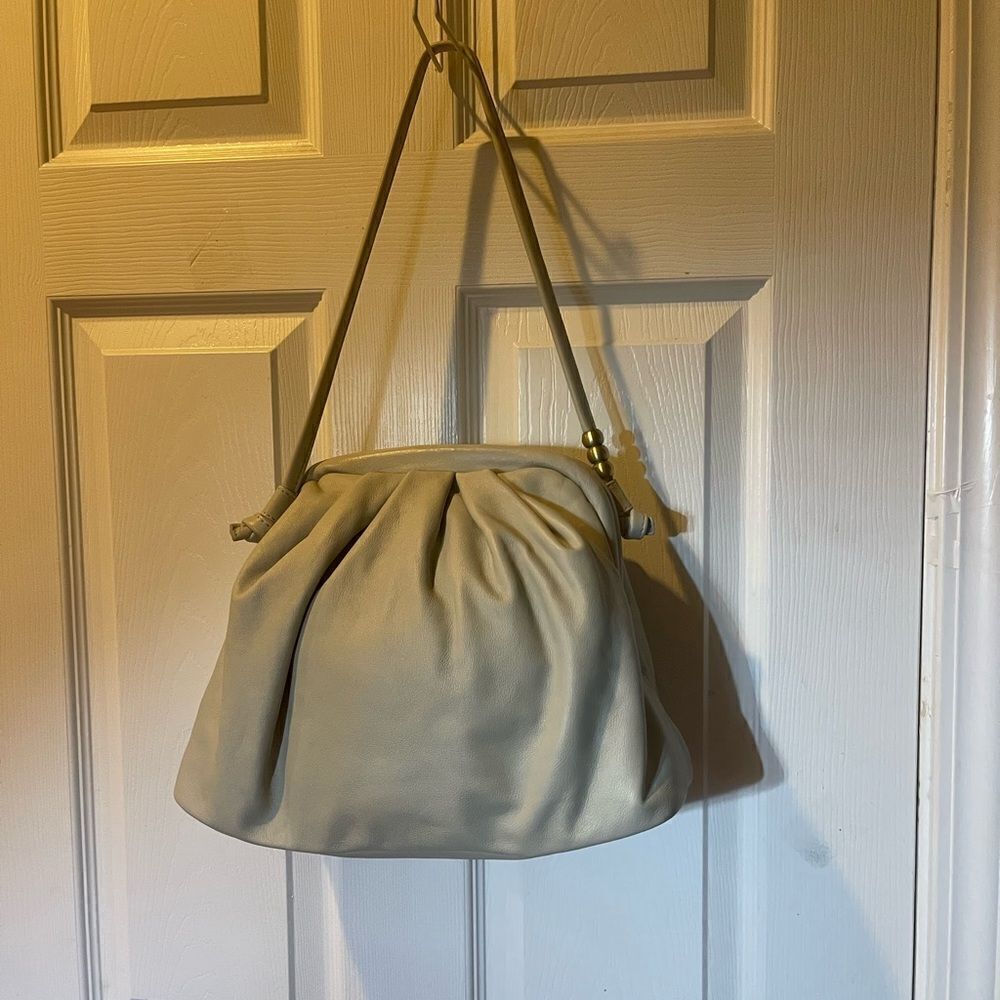 Hobo Adalyn Soft leather light gray medium Frame Shoulder Bag - Picture 2 of 15